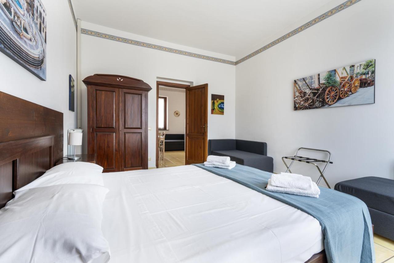 Apartment mit Balkon
